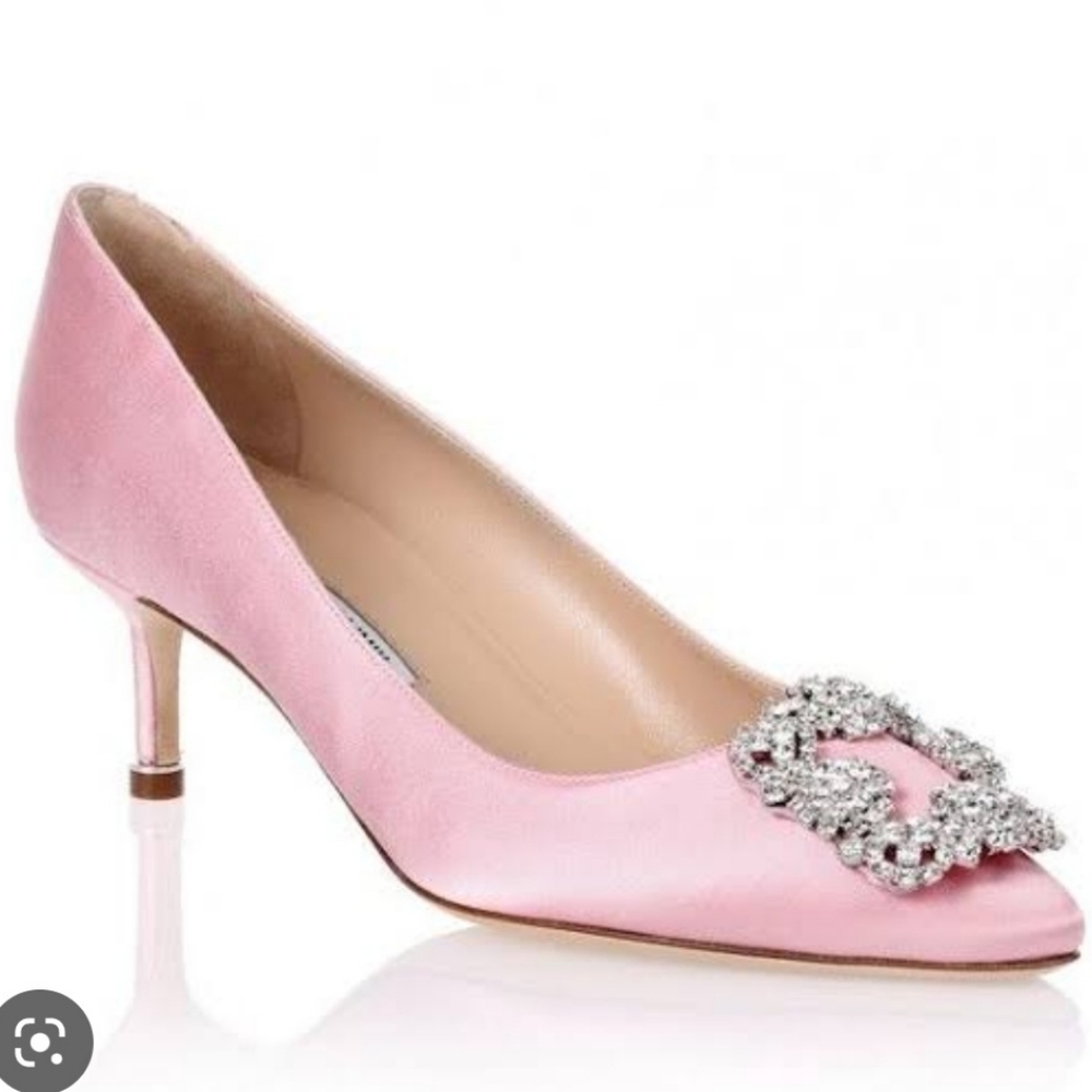 Manolo blanik satin shoes